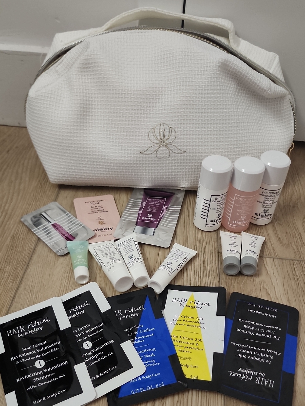 17 Pcs Sisley Skincare Collection Mini & Travel Size Gift Set + Makeup Pouch 🎁